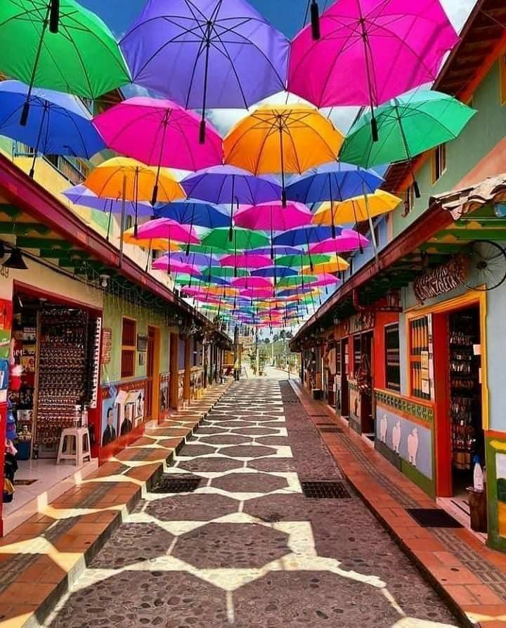 Descubre los encantos del turismo en Cali Colombia: una experiencia inolvidable